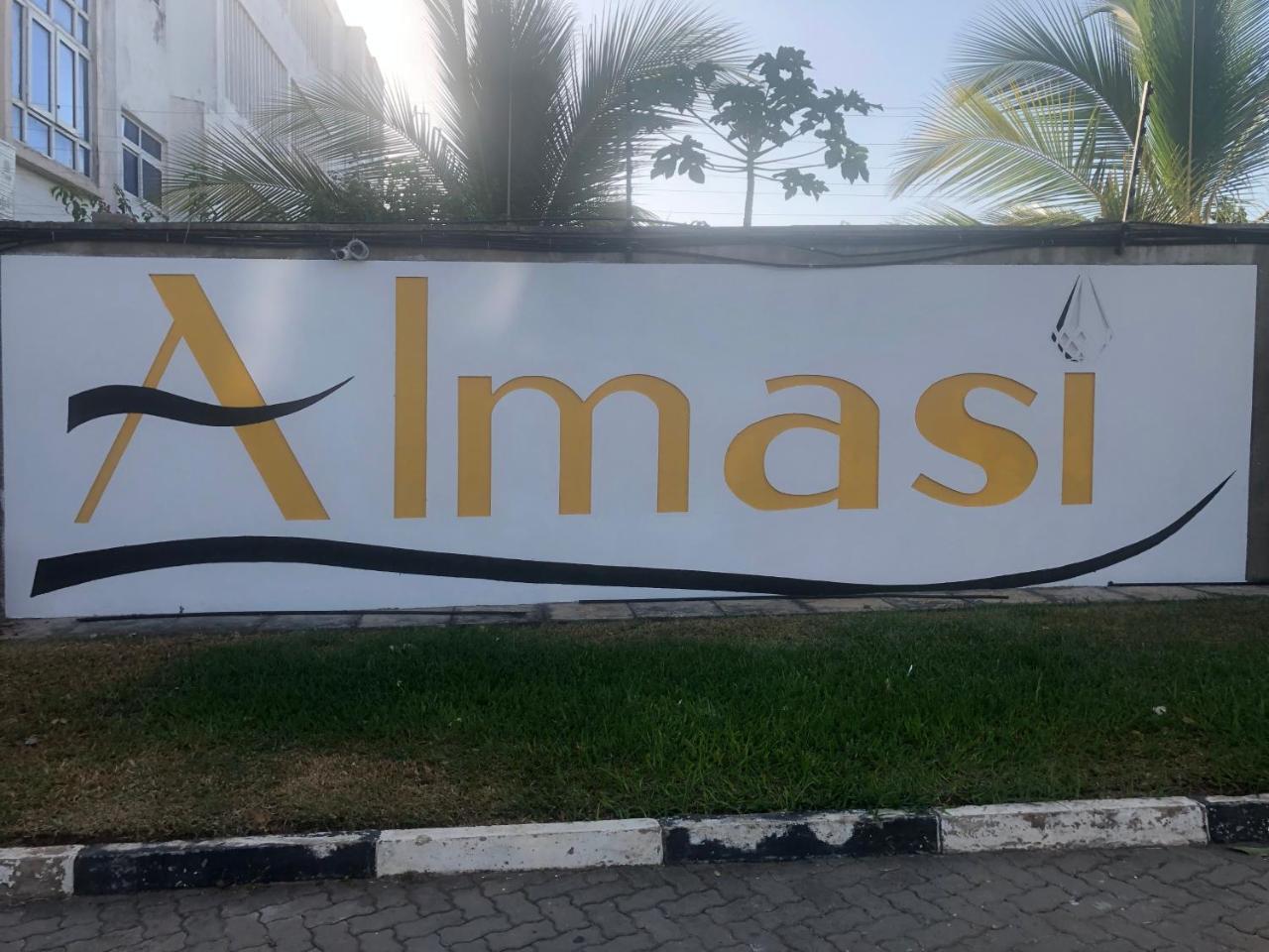 Almasi Oceanfront Nyali Apartment Mombasa Exterior photo